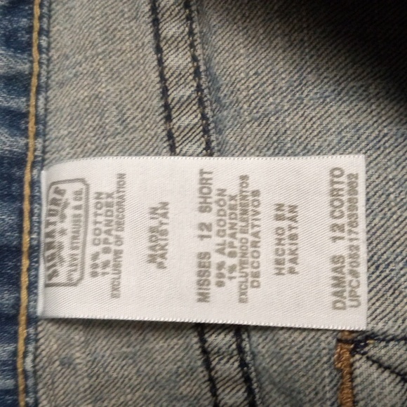 Levi low rise Boot cut jeans - Picture 4 of 5